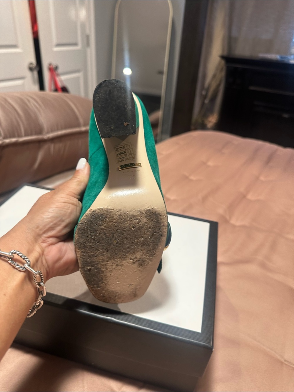 Gucci Green Suede Fringed Block Heel Pumps with Gold Double G - Picture 9 of 11